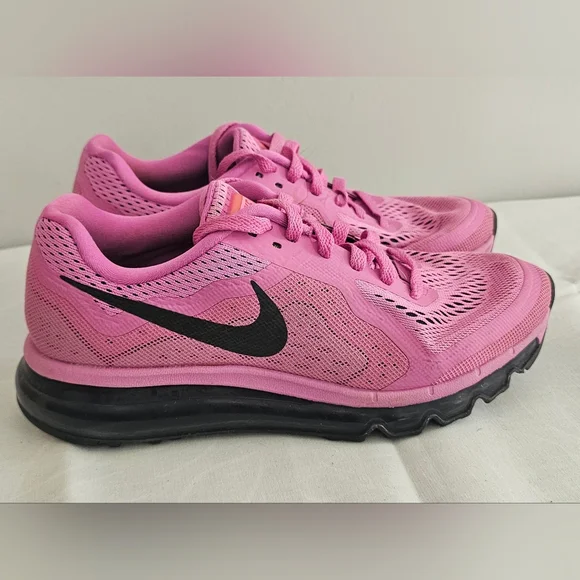 NIKE Air Max Pink & Black Womens Running Shoes, Sneakers - Picture 2 of 9